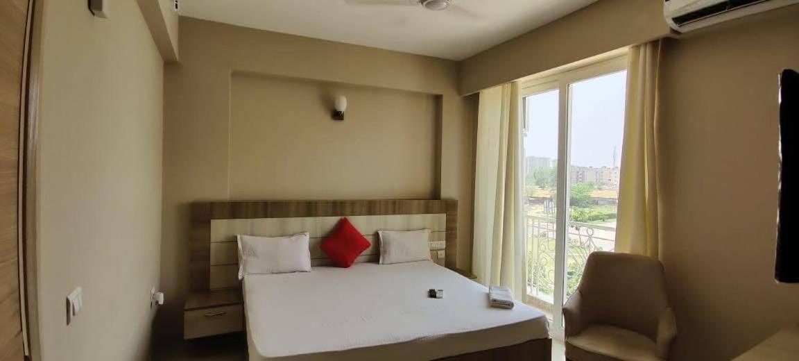 Dubey Homestay - 500 Meter From Temple * Vrindavan