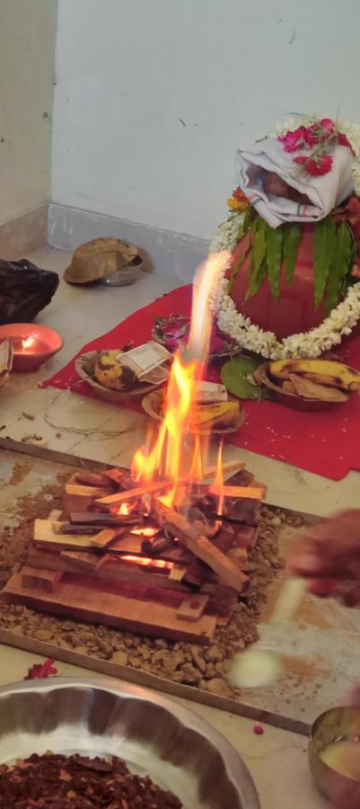 Dubey Homestay - 500 Meter From Temple * Vrindavan