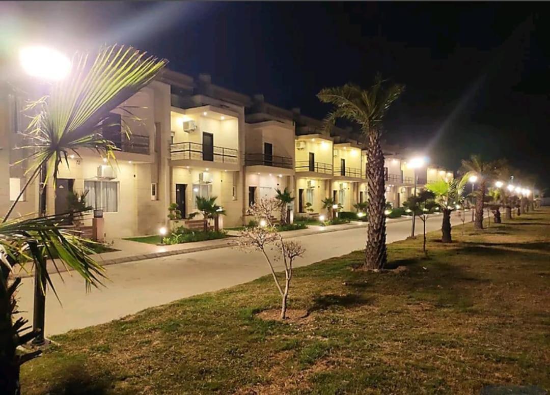 Apartment Dubey Homestay - 500 Meter From Temple Vrindavan